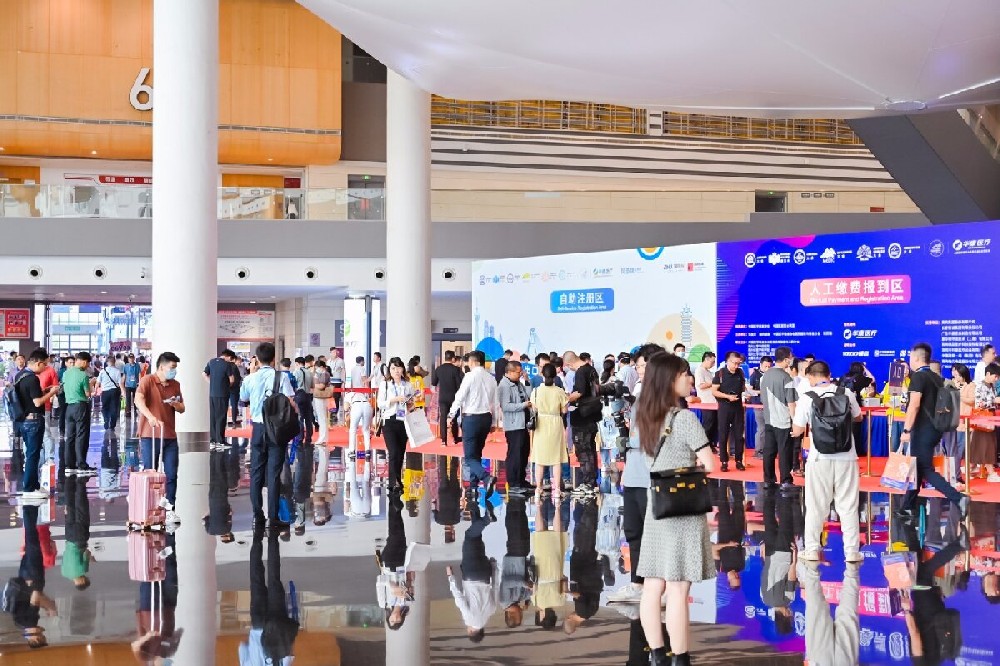 潔弗樂(lè ) PVC 地板亮相上海國際綠色建筑展 綠建三星認證產(chǎn)品引追捧