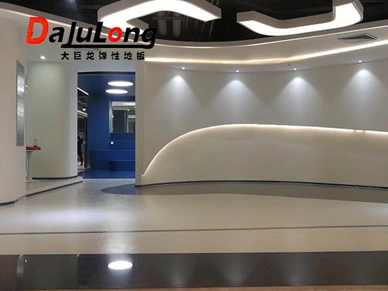 阿里巴巴線(xiàn)下體驗店使用大巨龍塑膠地板